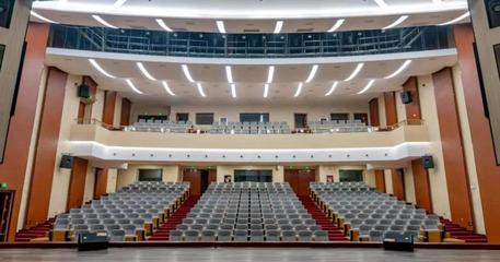 黔東南州文化劇場盛大啟用，惠民好戲連臺點亮群眾文化生活